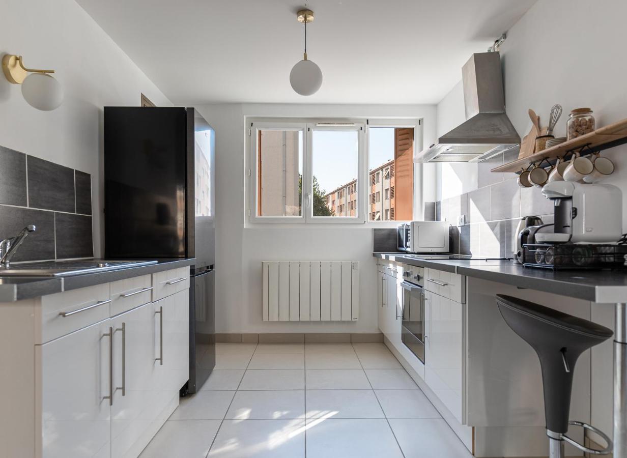 Appartement Spacieux 1 Chambre Parking Gratuit Valence  Esterno foto